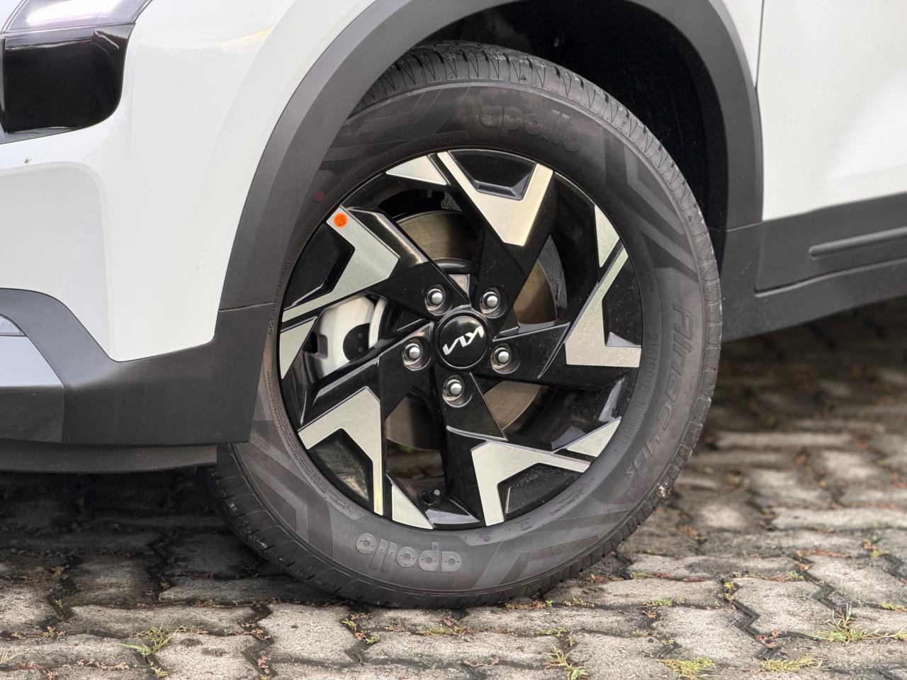 Kia Sonet GTX PLUS