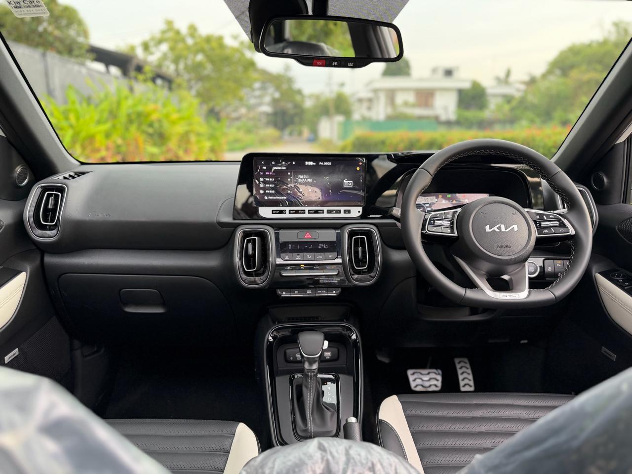 Kia Sonet GTX PLUS